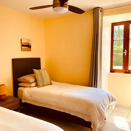 Two Homes With 6 Bedrooms, Air Con & Private Heated 10x4m Salt Water Pool - 40 Mins From Bergerac Capdrot