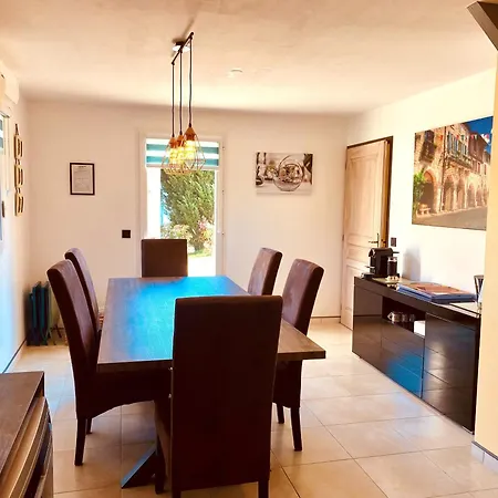 Two Homes With 6 Bedrooms, Air Con & Private Heated 10x4m Salt Water Pool - 40 Mins From Bergerac بيت للعطل Capdrot